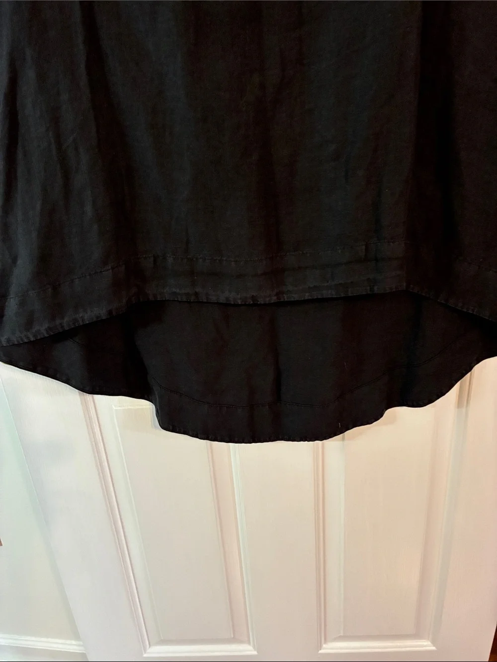 bryn Walker Black Linen Tunic Top - Picture 4 of 4